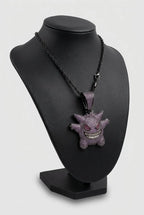 Collier Ectoplasma sur presentoir buste noir mat
