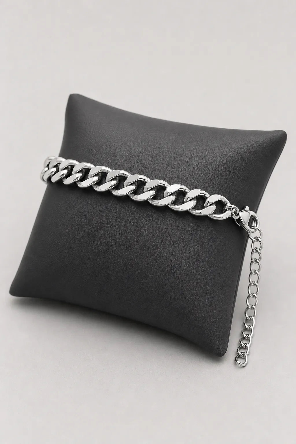 5mm Silver-tone Cuban Link Bracelet — stand — Silver-tone