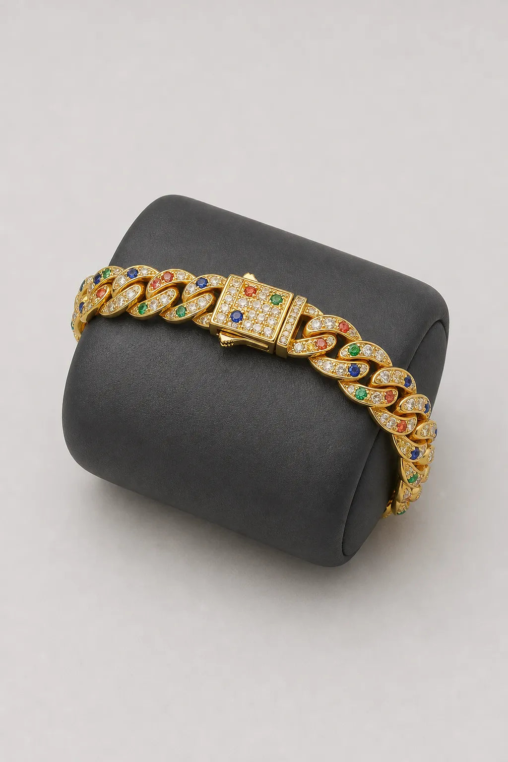 Tri Color Cuban Link Bracelet — stand — Gold-tone