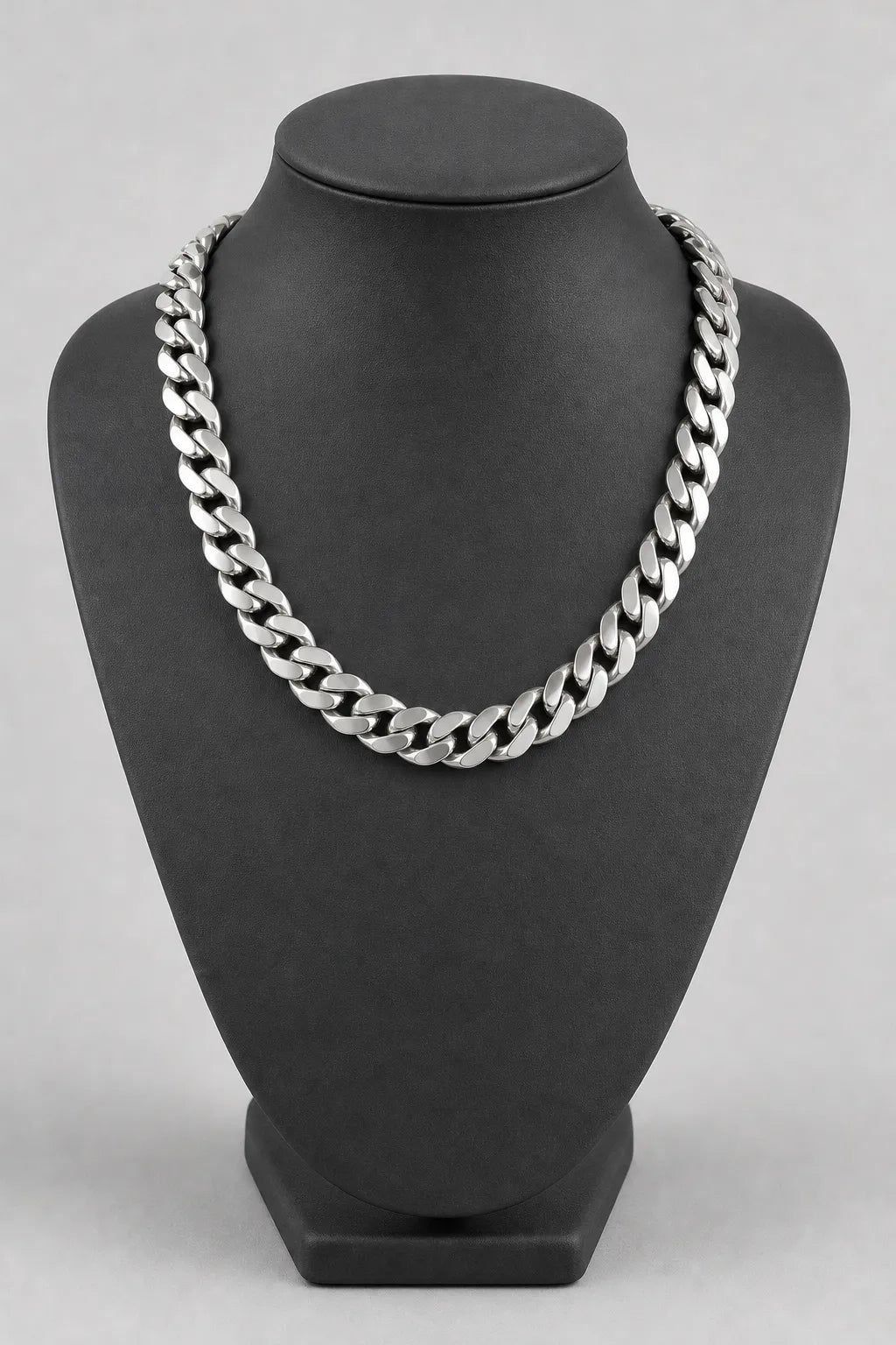 15mm Silver-tone Cuban Link Chain — stand — Silver-tone
