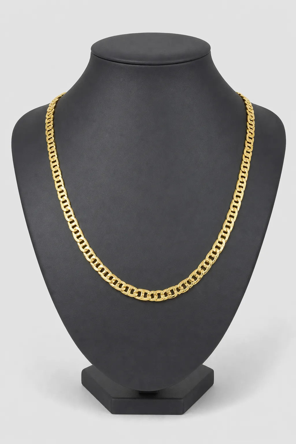 Concave Mariner Chain — Gold-Tone Necklace — stand — Gold-tone