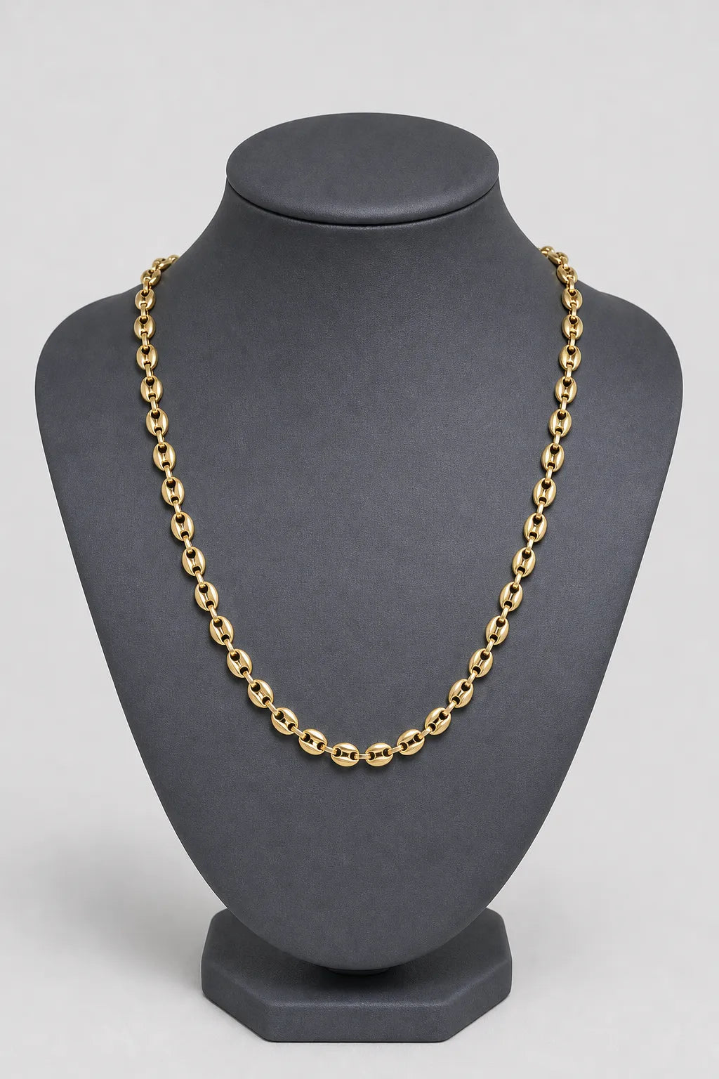 5mm Mariner Chain Necklace — stand — Gold-tone