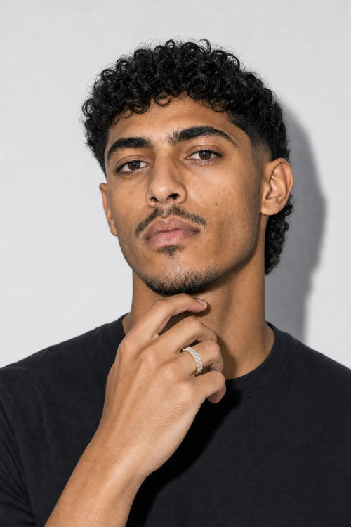 Tennis Chain Ring — worn — gold