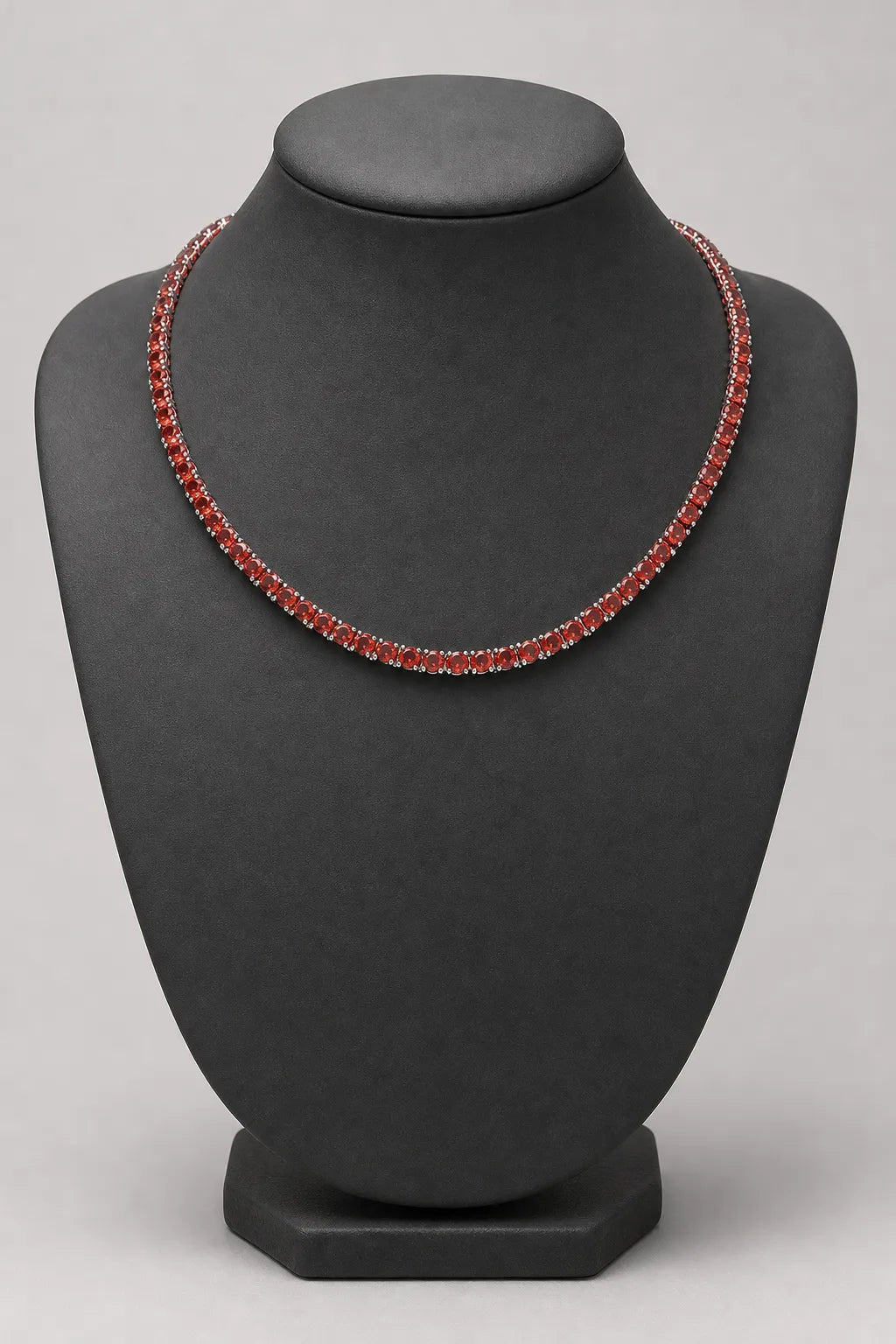 Red Tennis Chain — stand — Garnet (red)