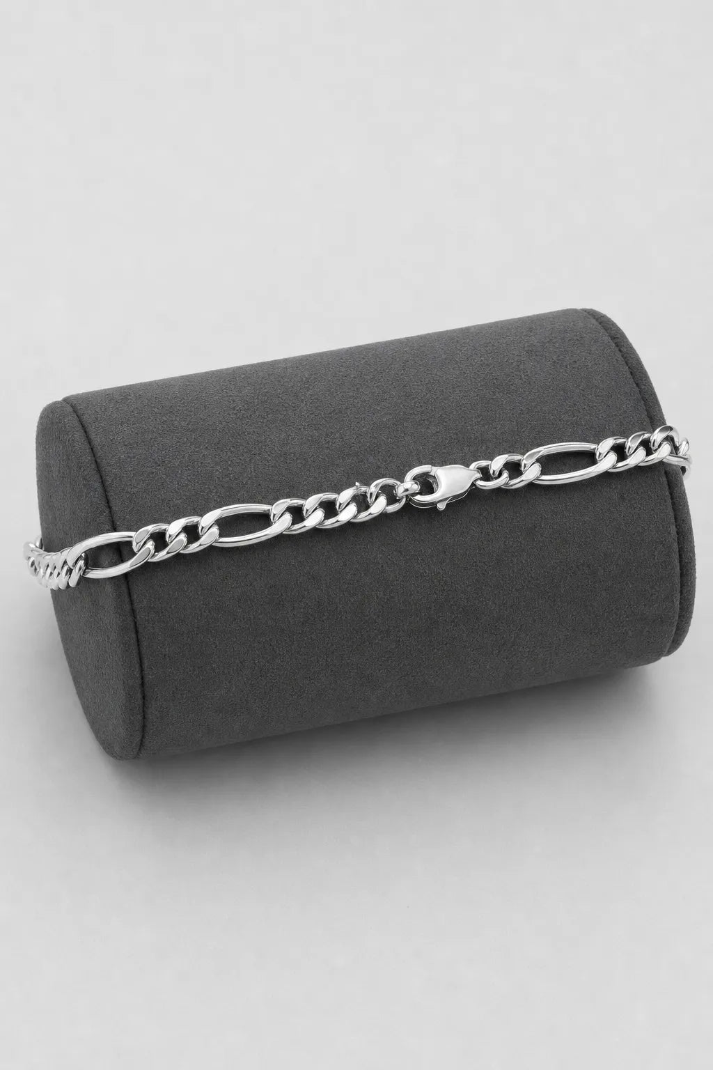 7mm Figaro Bracelet — stand — Silver-tone