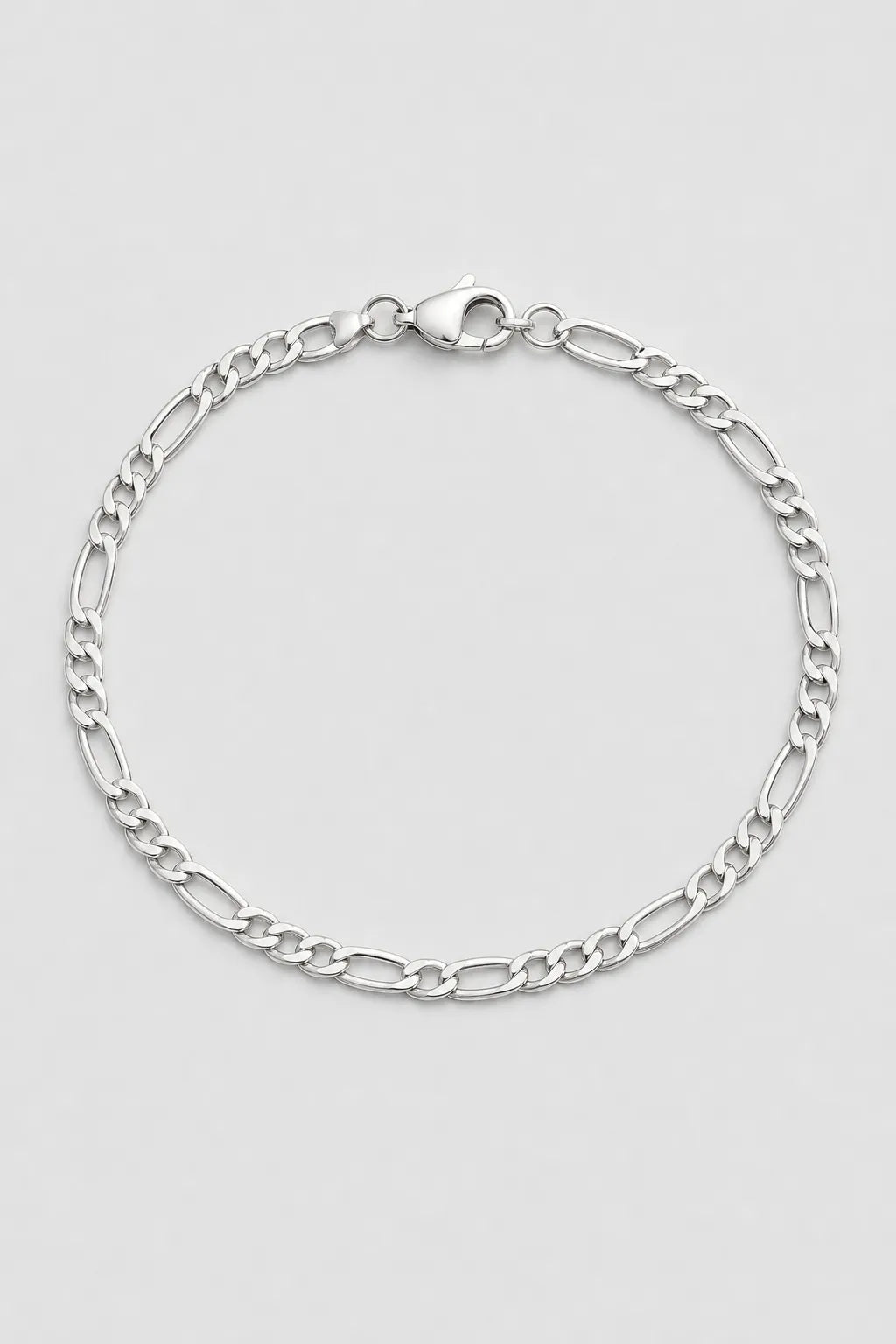 Silver-tone Figaro Bracelet — 20 cm — presentation — Silver-tone