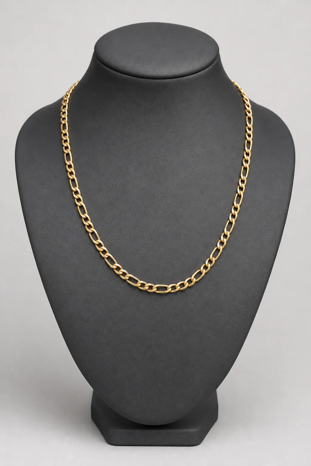 4.5mm Gold-Tone Figaro Chain — stand — gold-tone