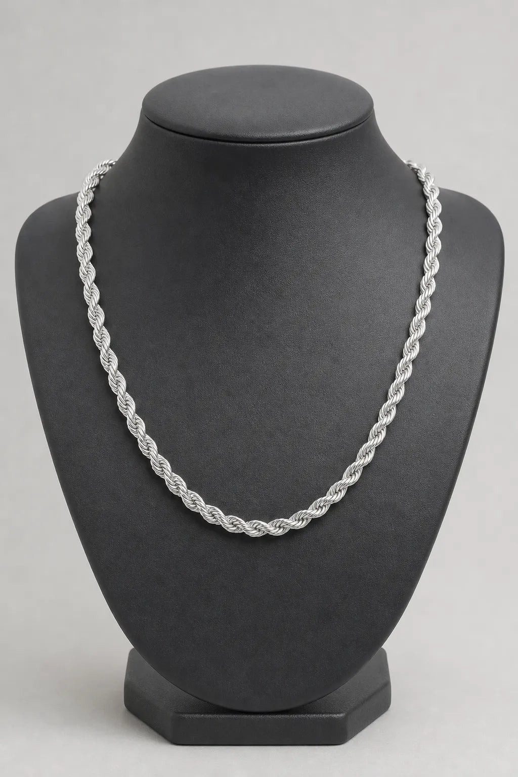 6mm silver-tone rope chain — stand — silver-tone