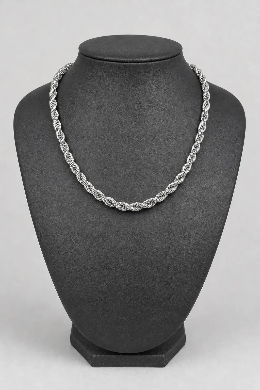 9mm Silver-tone Rope Chain — stand — Silver‑tone