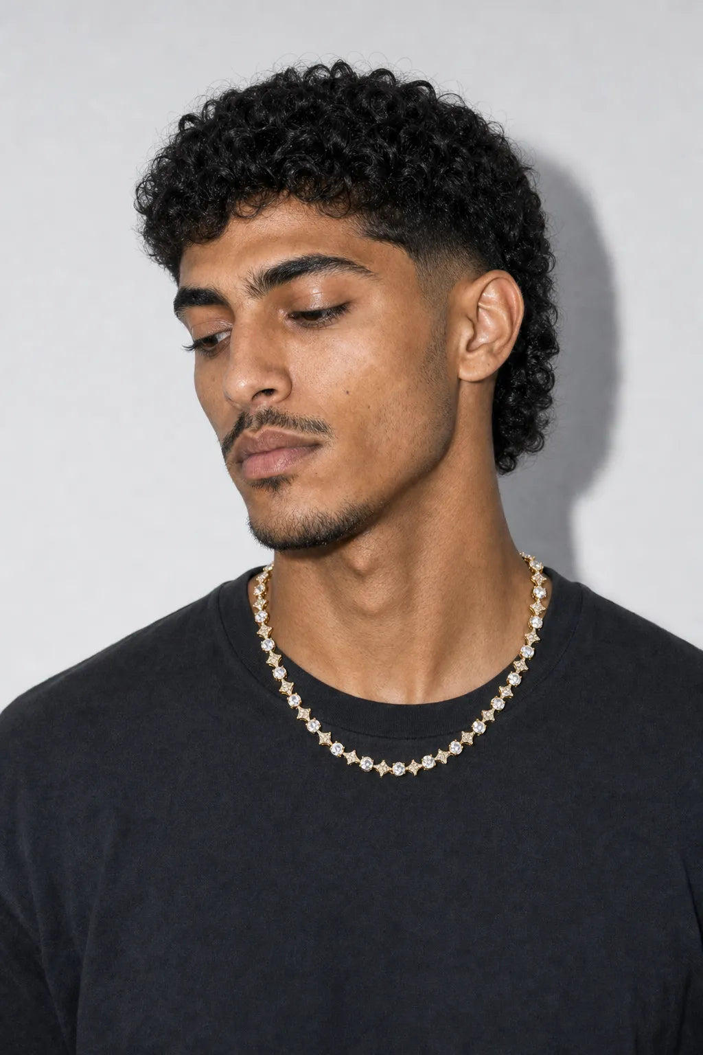 Round Stone Star Tennis Chain — worn — Gold-tone