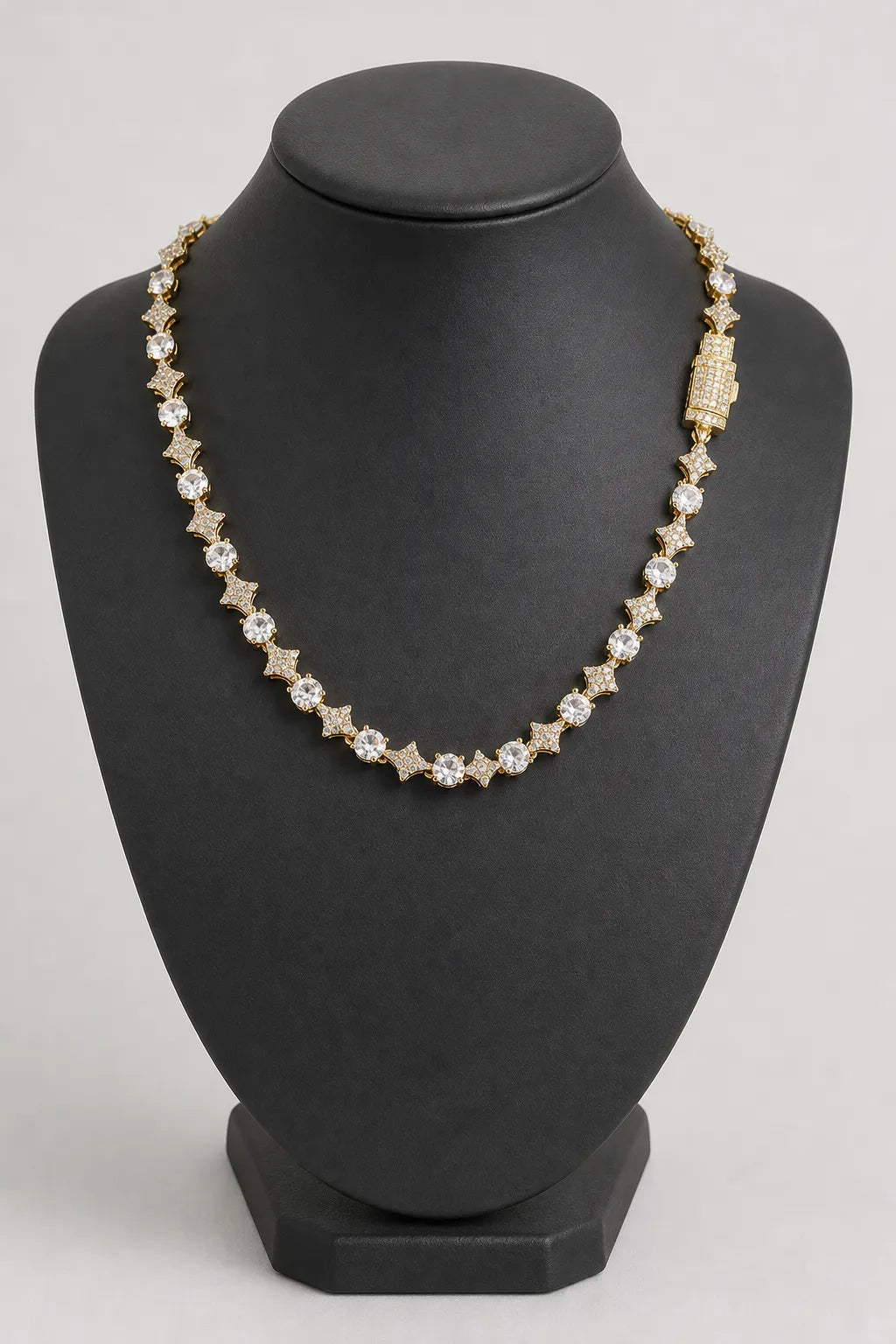 Round Stone Star Tennis Chain — stand — Gold-tone