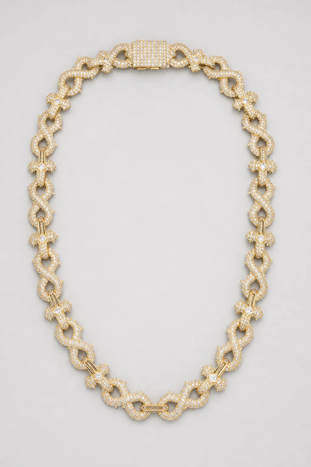Infinity Link Chain — Gold-tone — presentation — Gold-tone
