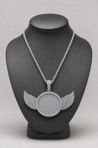 Circle Chain with Wings Pendant Necklace — stand — Silver-tone