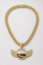 Circle Chain with Wings Pendant Necklace — variant — Gold-tone