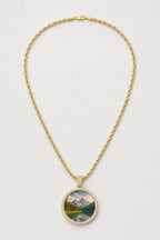Circle Chain with Picture Pendant — variant — Gold-tone