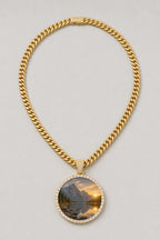 Circle Chain with Picture Pendant — variant — Gold-tone