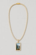 Memorial Necklace with Picture Pendant — presentation — Gold