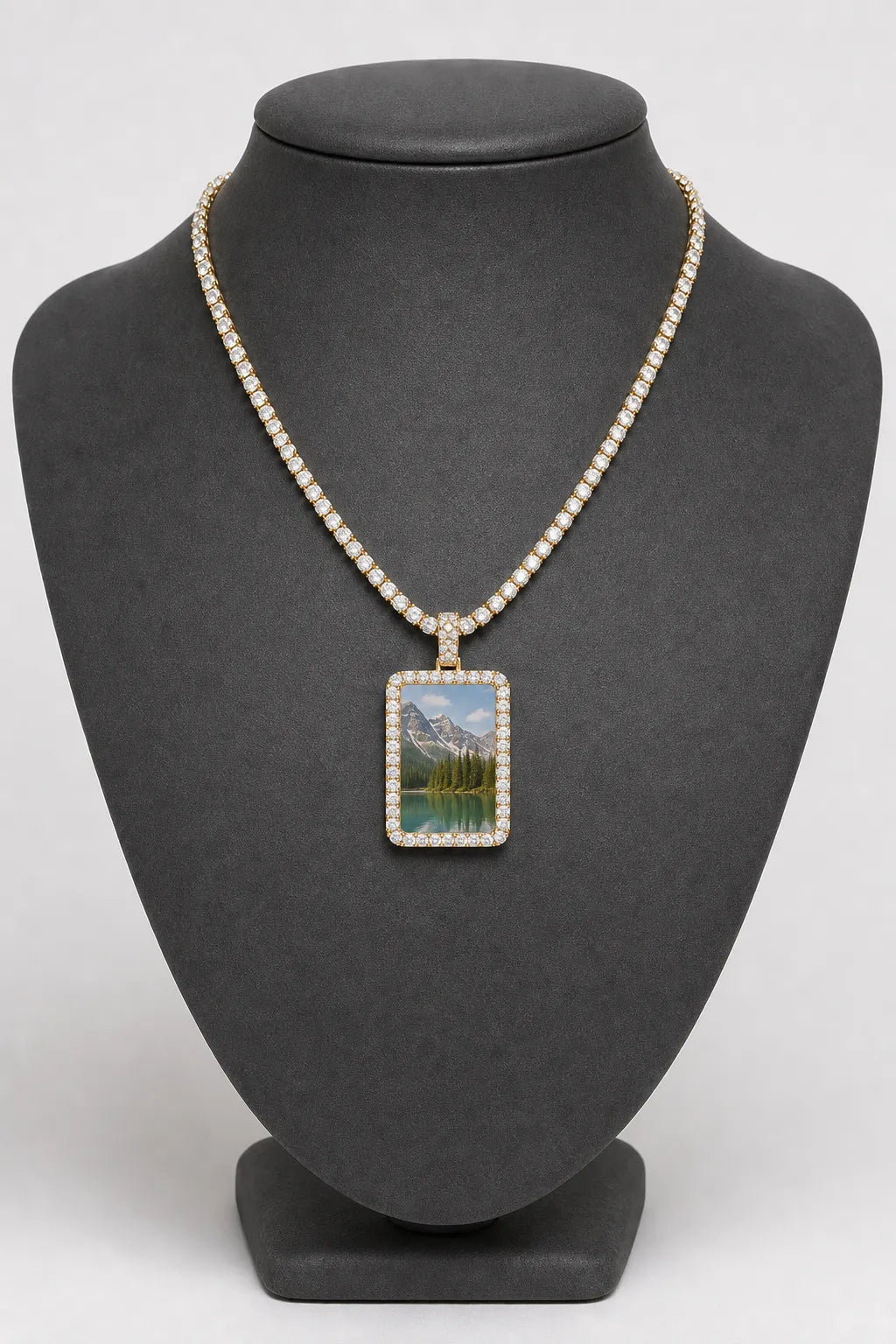 Memorial Necklace with Picture Pendant — stand — Gold