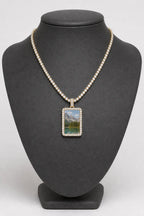 Memorial Necklace with Picture Pendant — stand — Gold