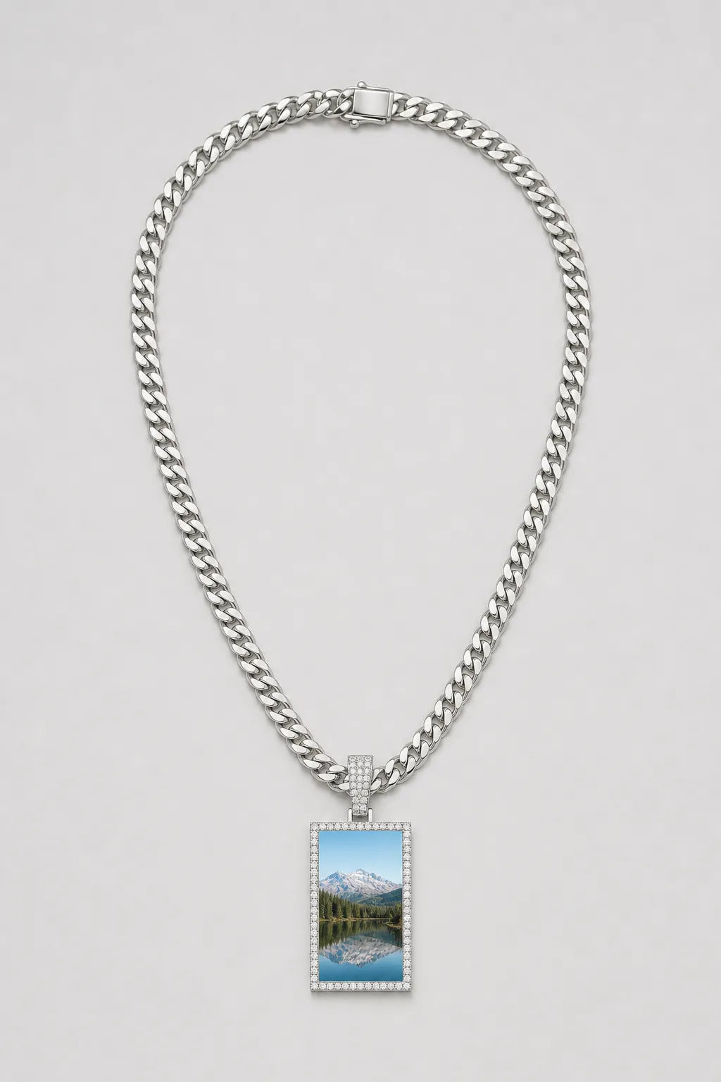 Memorial Necklace with Picture Pendant — variant — Silver