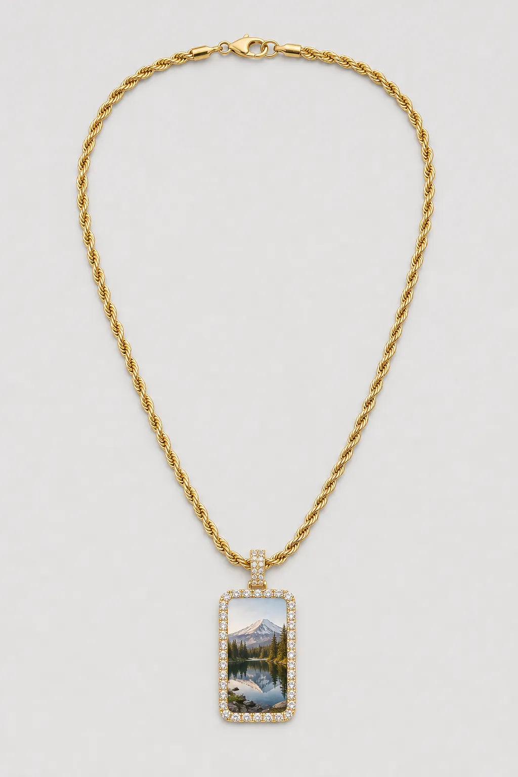Memorial Necklace with Picture Pendant — variant — Gold
