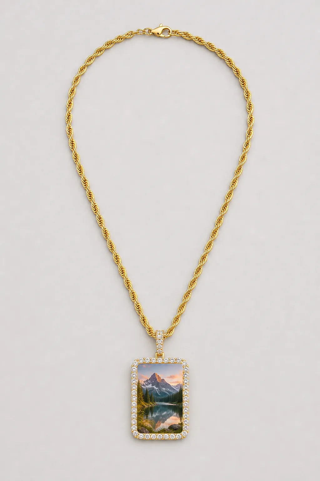 Memorial Necklace with Picture Pendant — variant — Gold