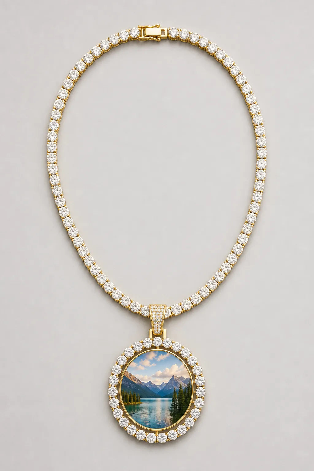 Rest in Peace Photo Pendant Necklace - Custom Round Picture Chain — variant — Gold‑tone