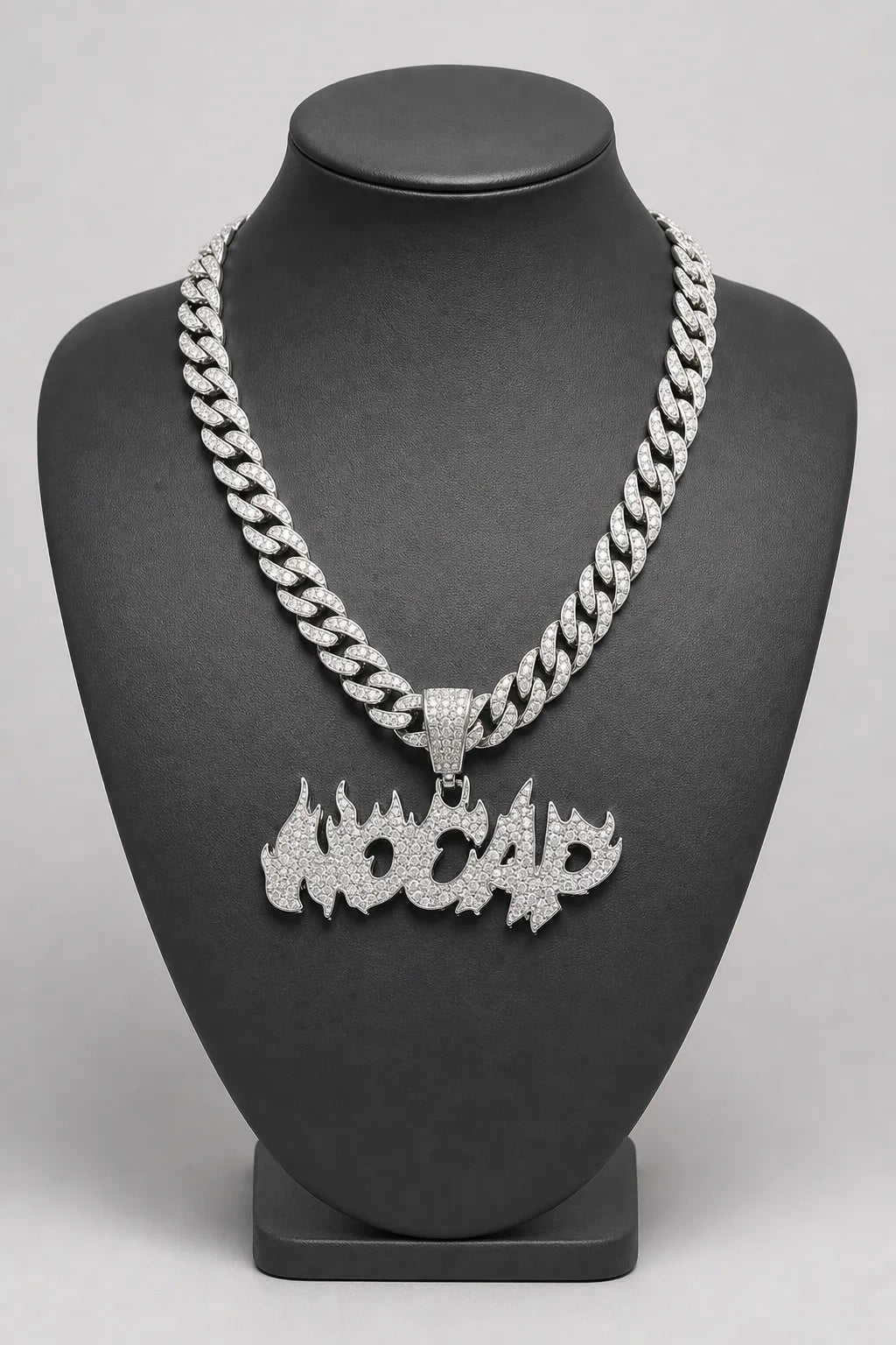 No Cap Chain Necklace — stand — Silver-tone