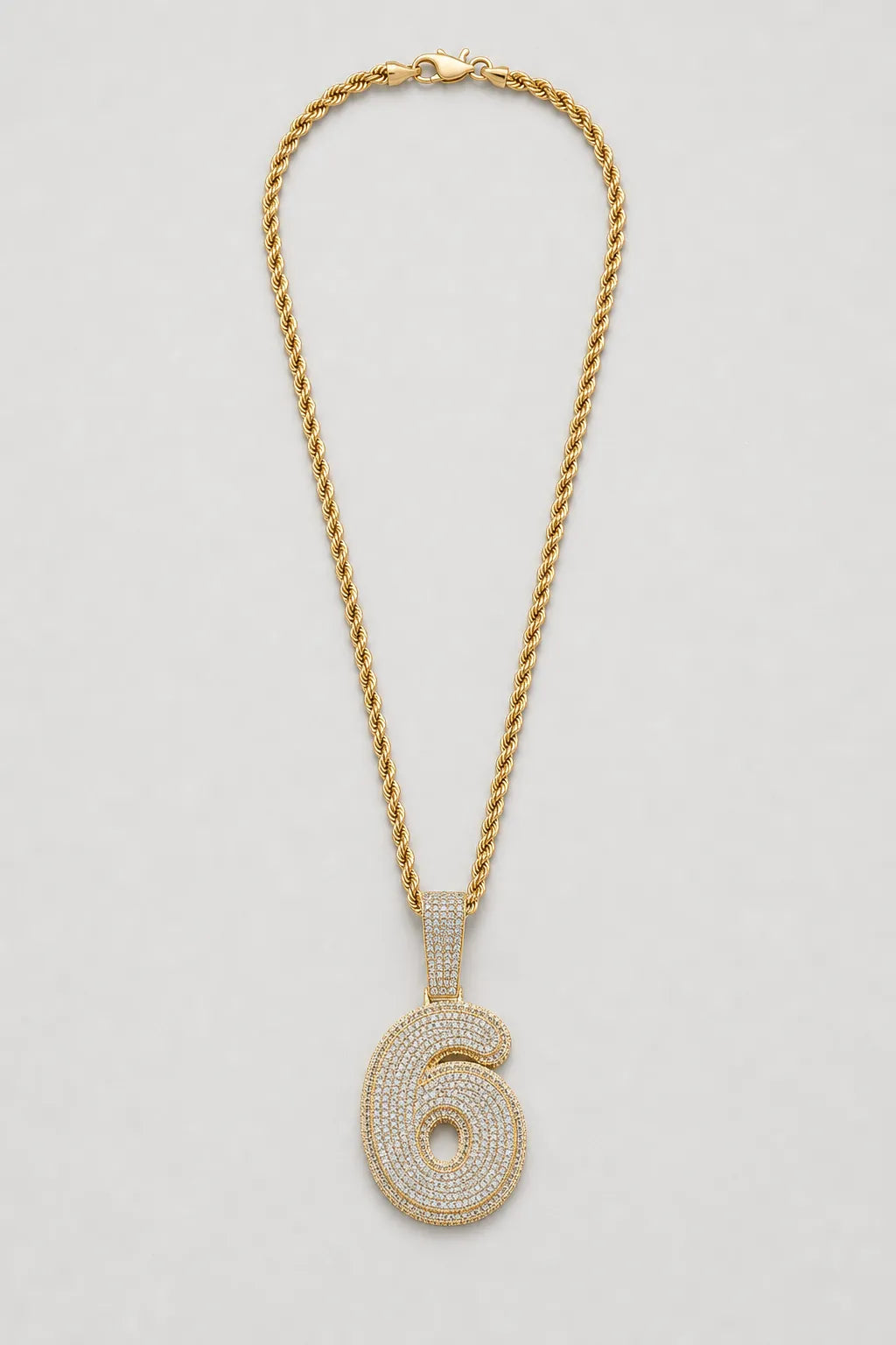 Rope Chain with Number Pendant — presentation — Gold-tone