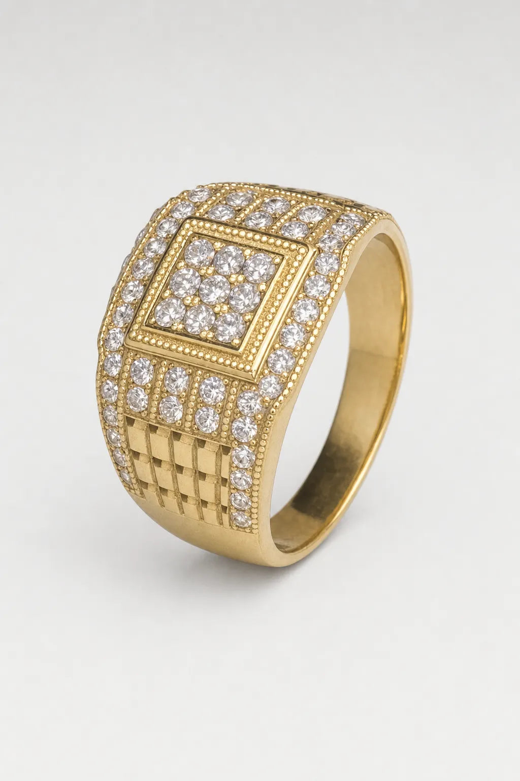 Bague ice — sur fond gris