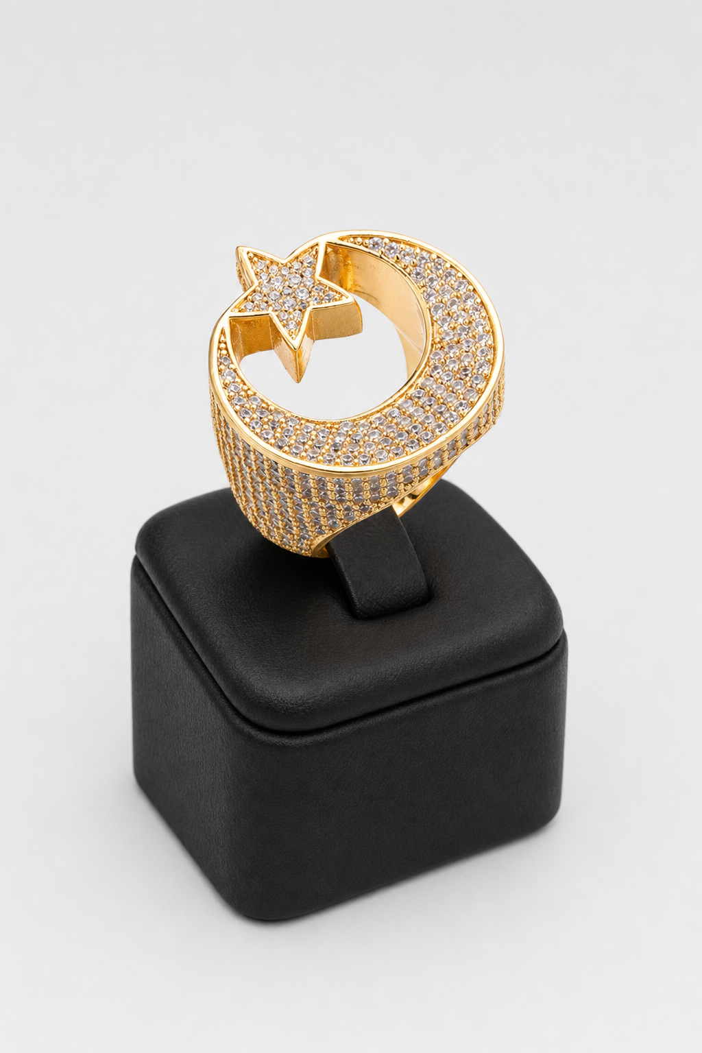 Bague Islam — sur présentoir noir mat