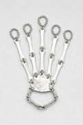 Bijoux Main de squelette — sur fond gris - couleur Argent