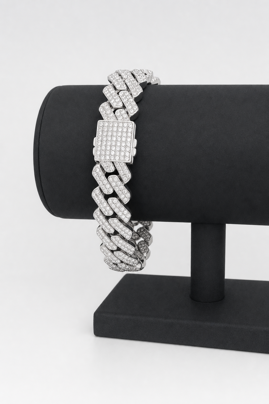 Bracelet drip — sur présentoir noir mat