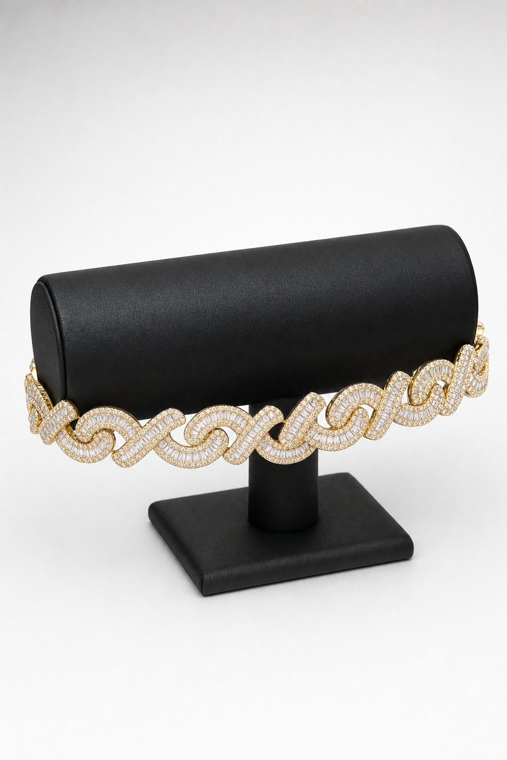 Bracelet Gazo — sur présentoir noir mat