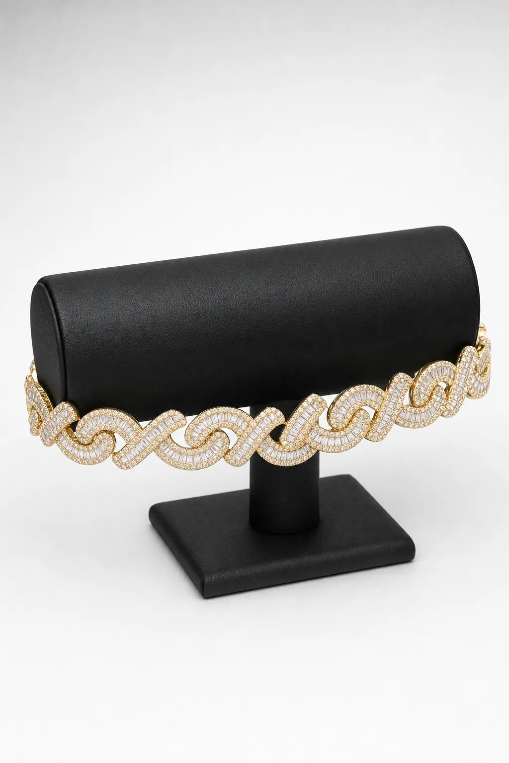 Bracelet Gazo — sur présentoir noir mat