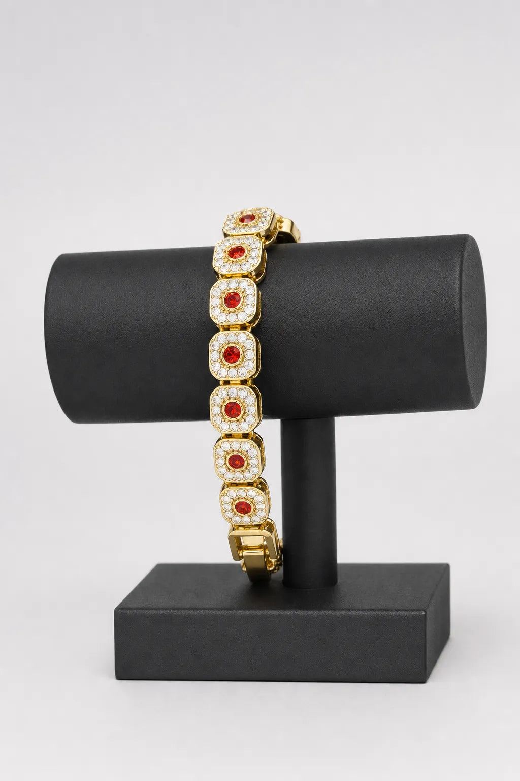 Bracelet iced out — sur présentoir noir mat