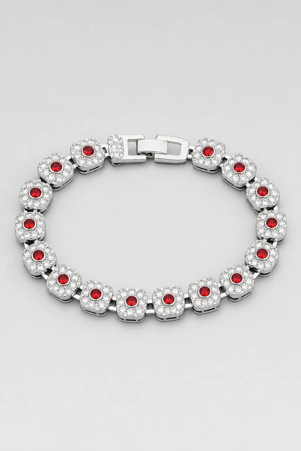 Bracelet iced out — sur fond gris - couleur Argent