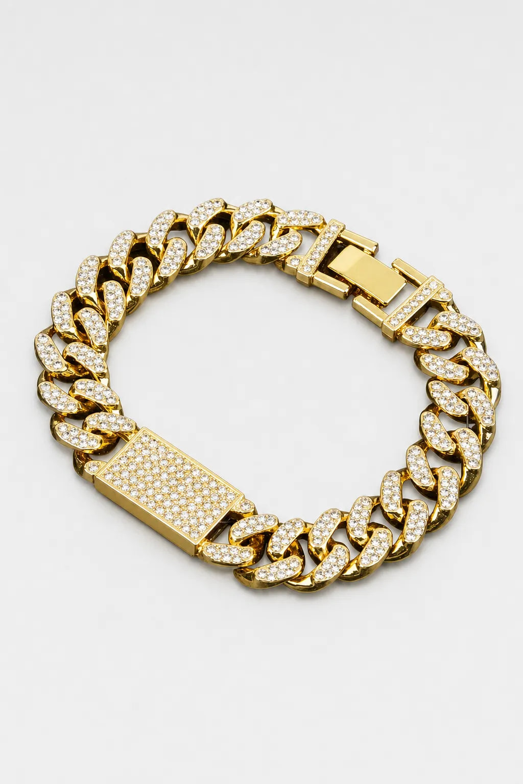 Bracelet rappeur — sur fond gris