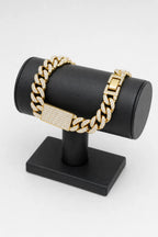 Bracelet rappeur — sur présentoir noir mat