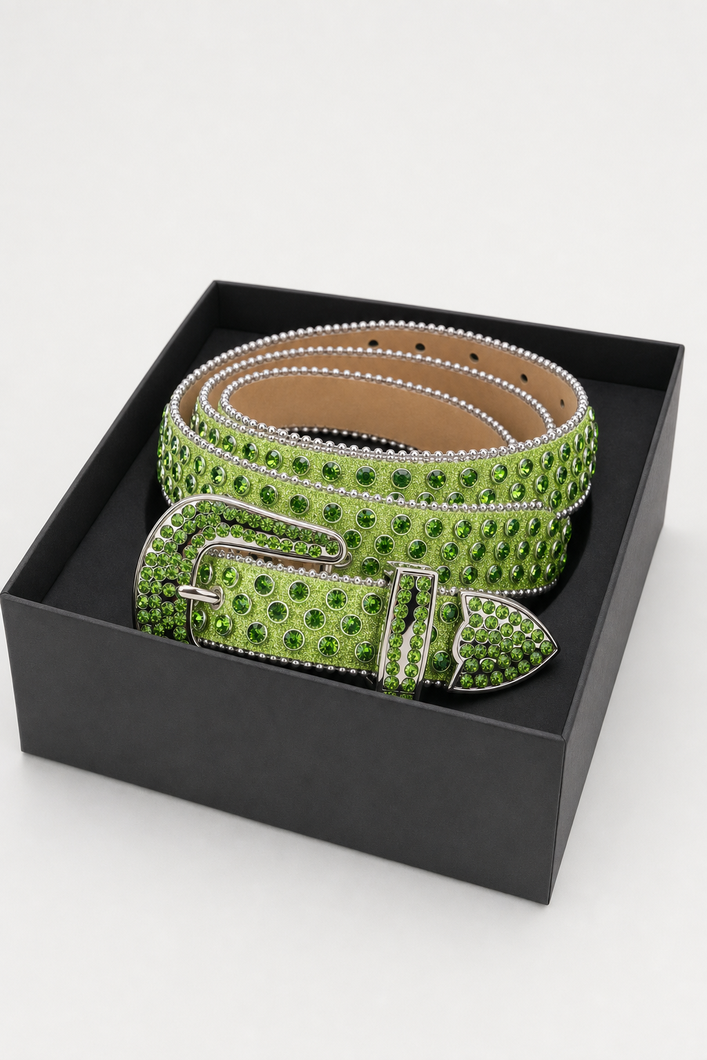 Ceinture grunge — sur présentoir noir mat