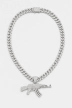 Chaine ak47 — sur fond gris — couleur Argent