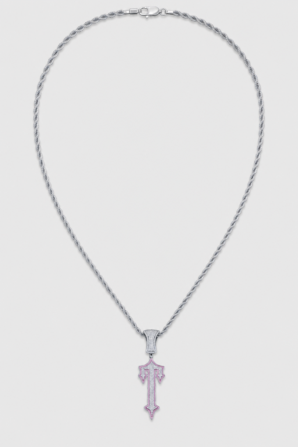 Chaine Central cee — sur fond gris — couleur Rose