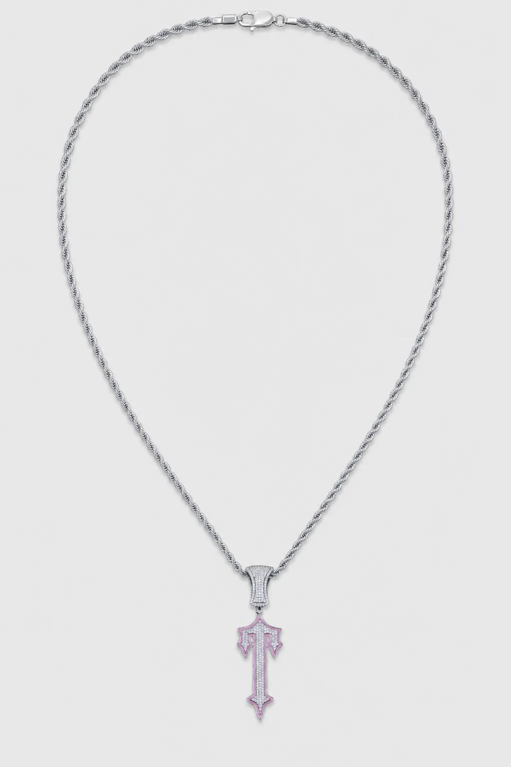 Chaine Central cee — sur fond gris — couleur Rose