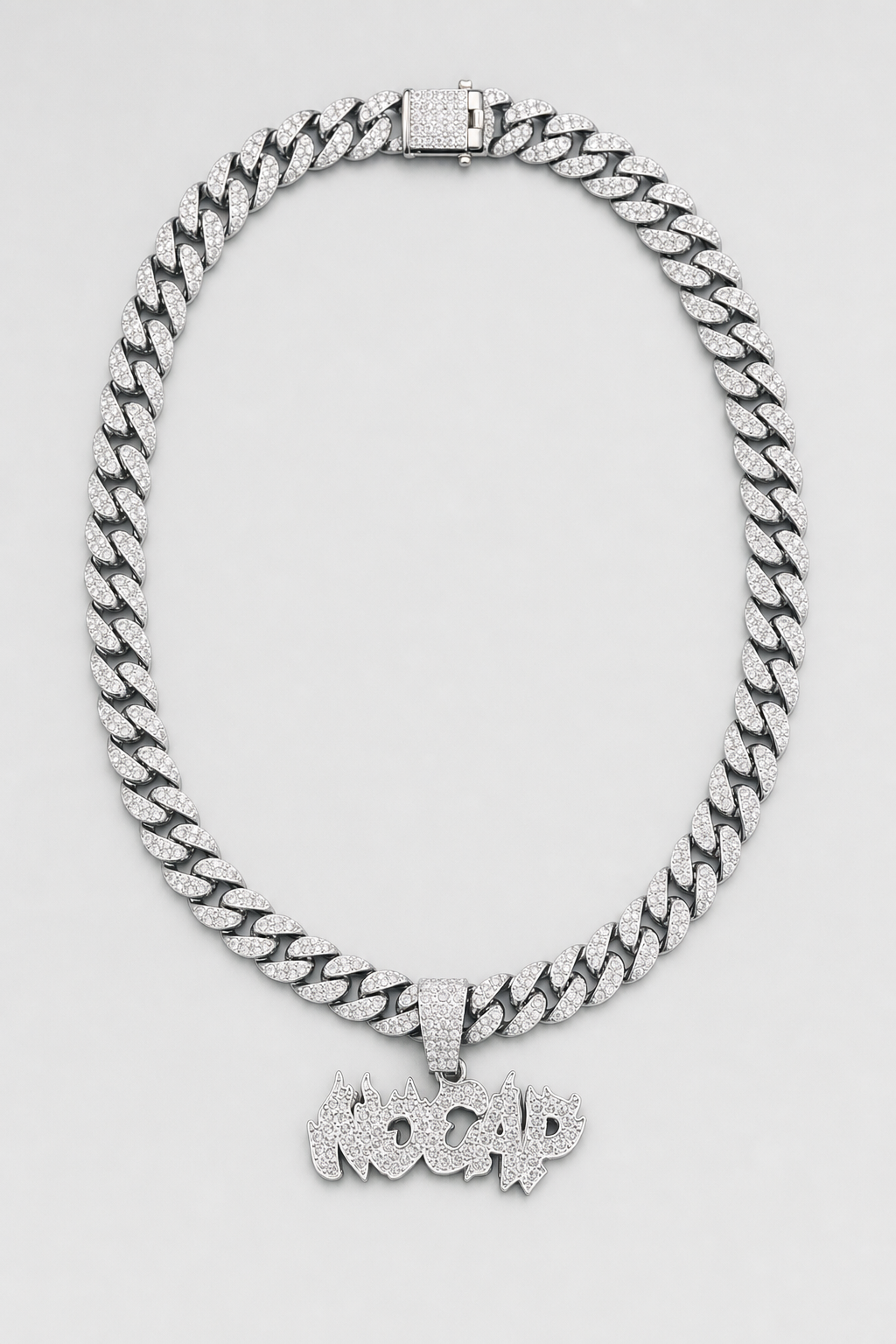 Chaine diamant rappeur — couleur Silver sur fond gris