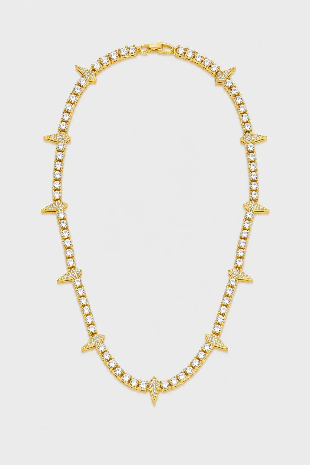 Chaine en diamant homme hip hop — sur fond gris — couleur Or