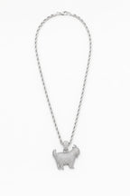 Chaine goat — sur fond gris — couleur Argent