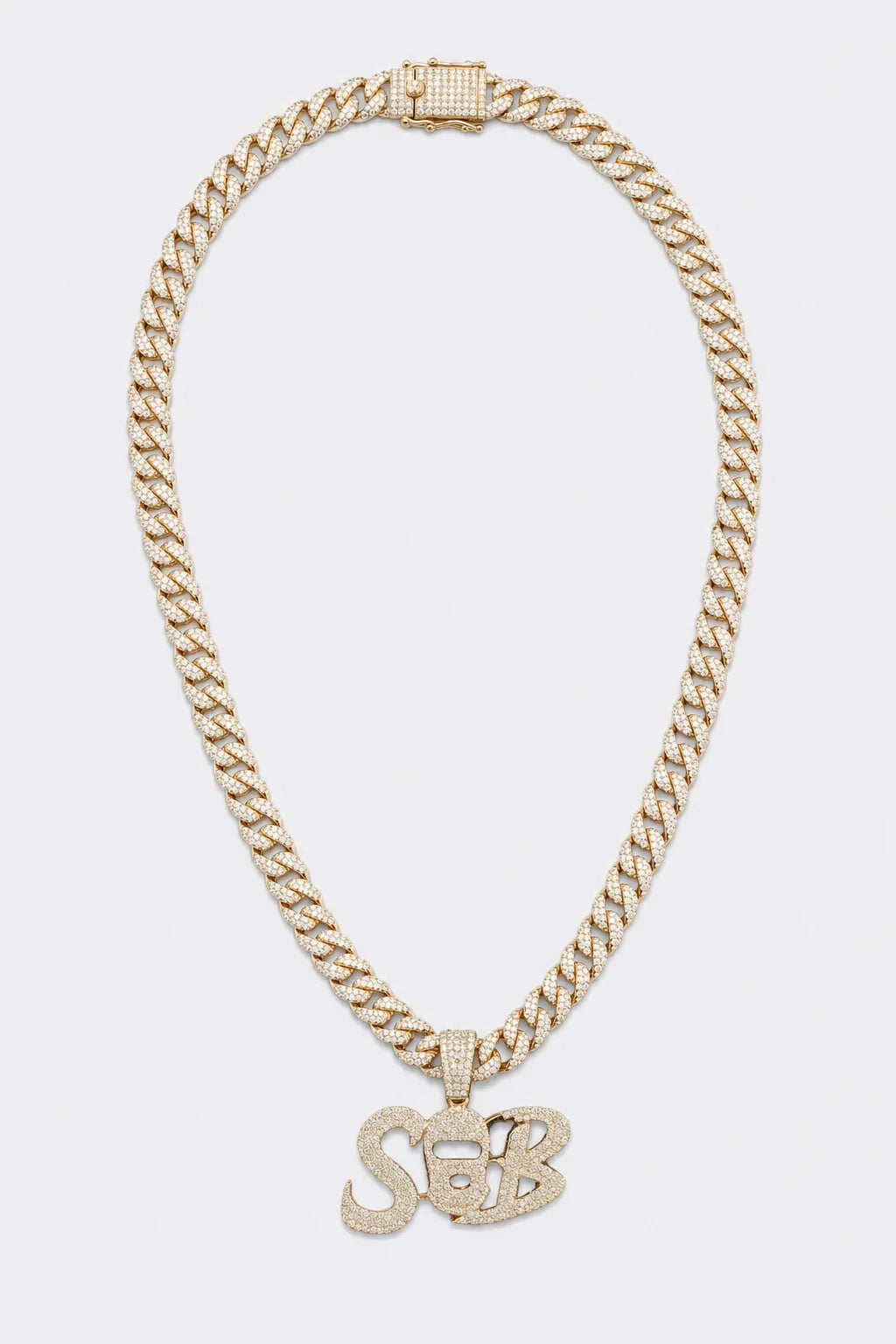 Chaine iced out — sur fond gris