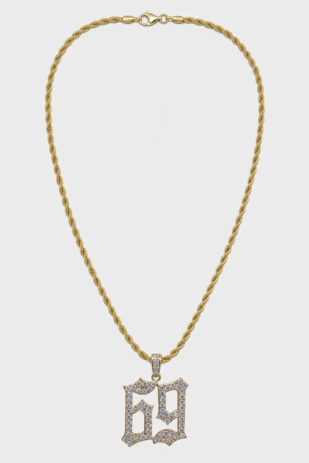 Collier 69 — sur fond gris — couleur Or