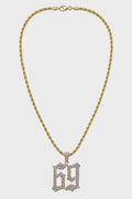 Collier 69 — sur fond gris — couleur Or