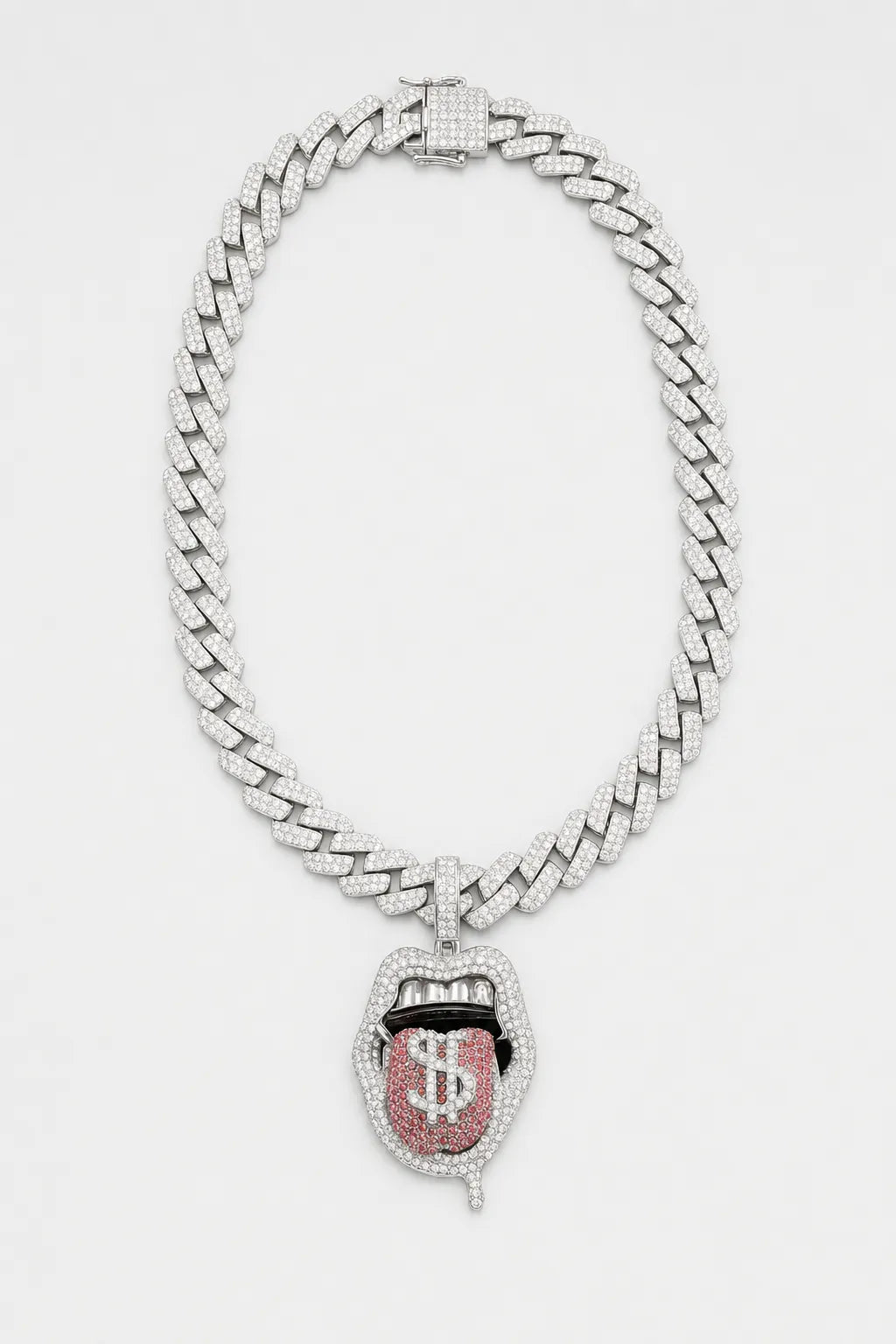 Collier Gazo — sur fond gris — couleur 3